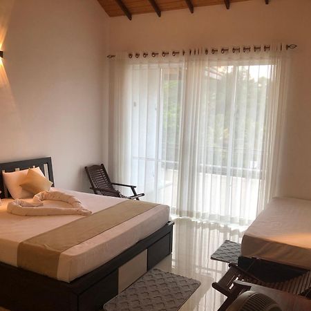 Chathu Holiday Home Kandy Extérieur photo