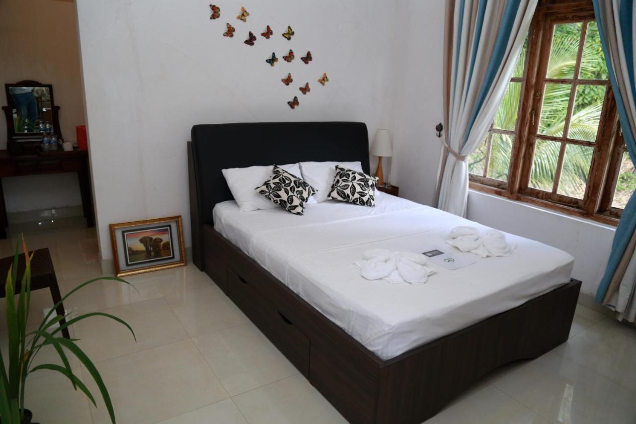 Chathu Holiday Home Kandy Extérieur photo