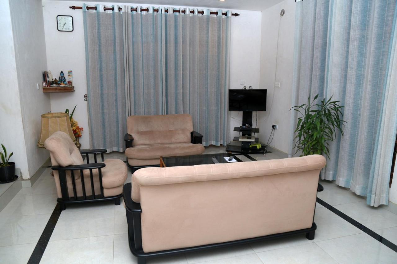 Chathu Holiday Home Kandy Extérieur photo