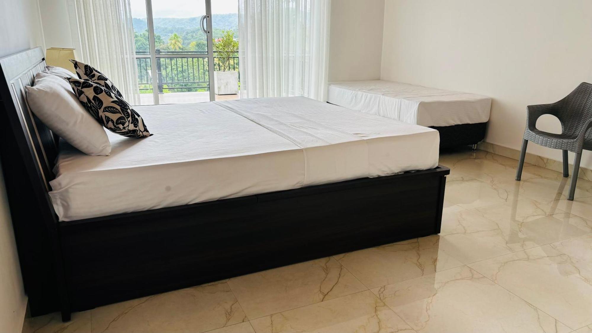 Chathu Holiday Home Kandy Extérieur photo